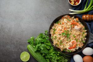 american-shrimp-fried-rice-served-with-chili-fish-sauce-thai-food_new
